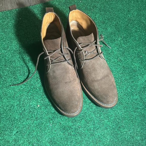 Johnston and Murphy suede chukka boots